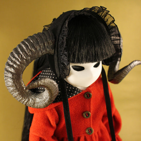 Onocentauri SERIES 6 Little Apple Doll